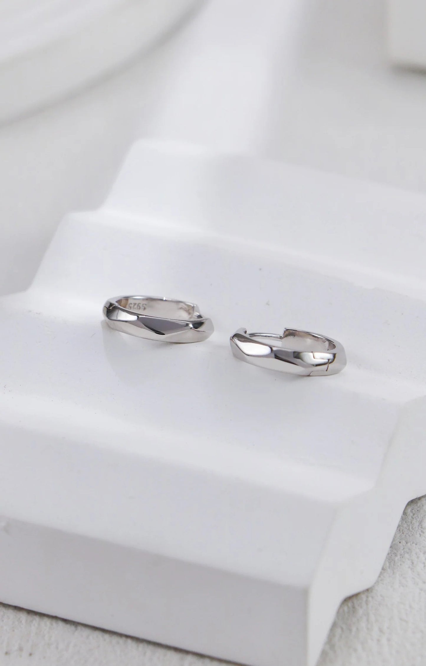 Minimalist Style Circle Earrings