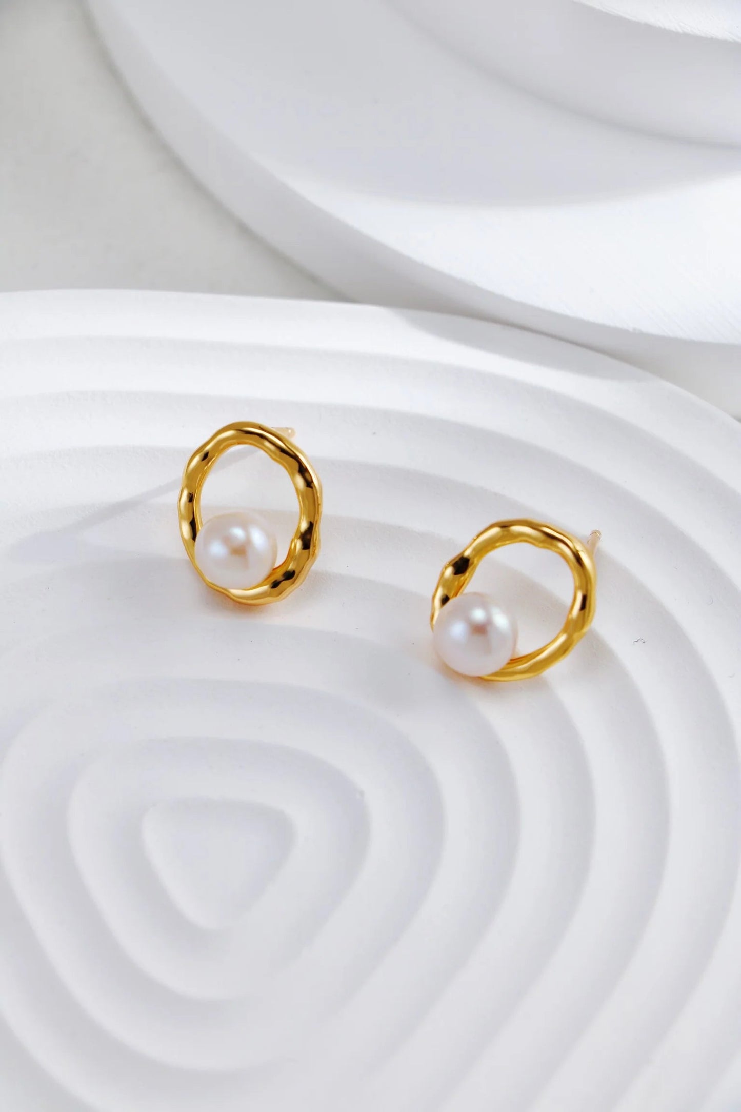 Minimalist Pearl Earrings