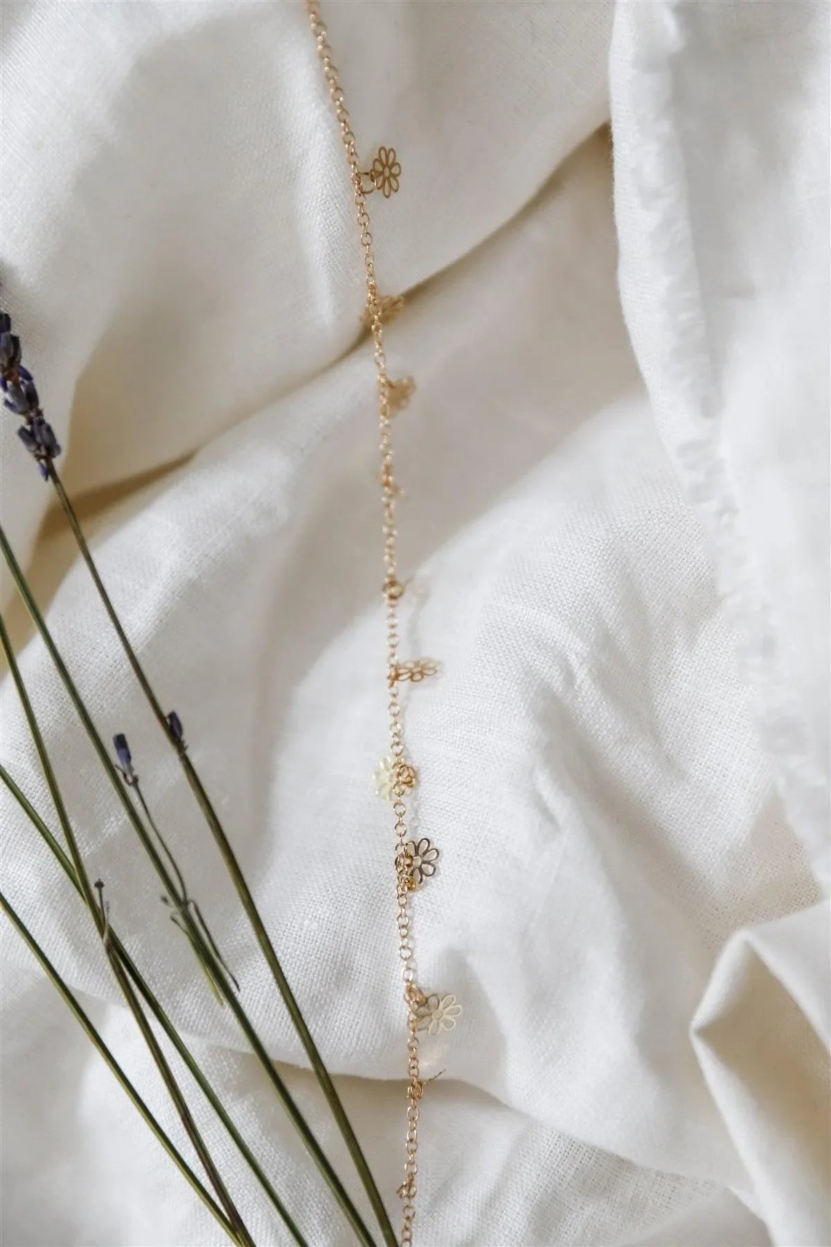Gold Short Chain Laser Cut Daisy Charms Necklace