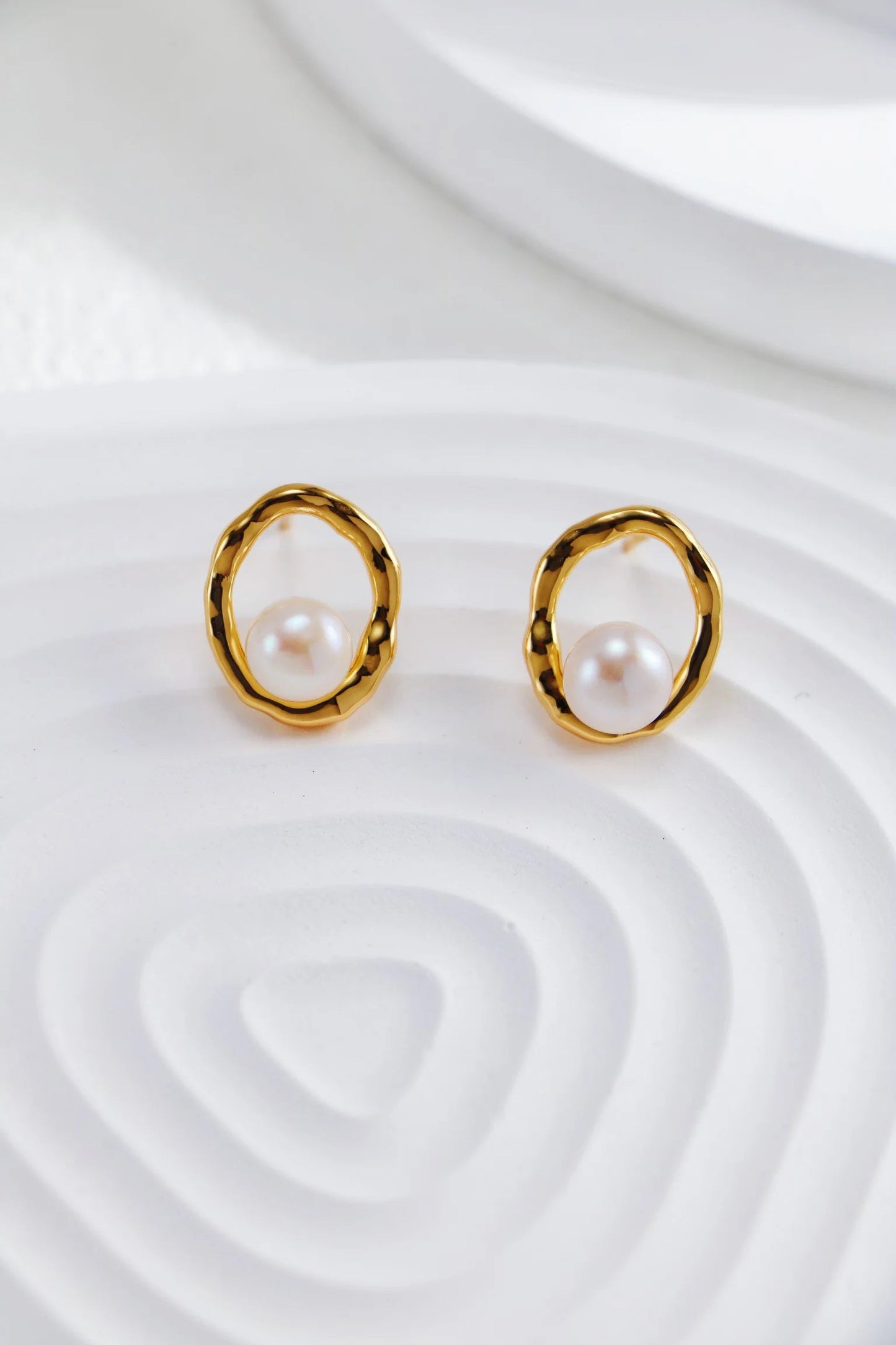 Minimalist Pearl Earrings