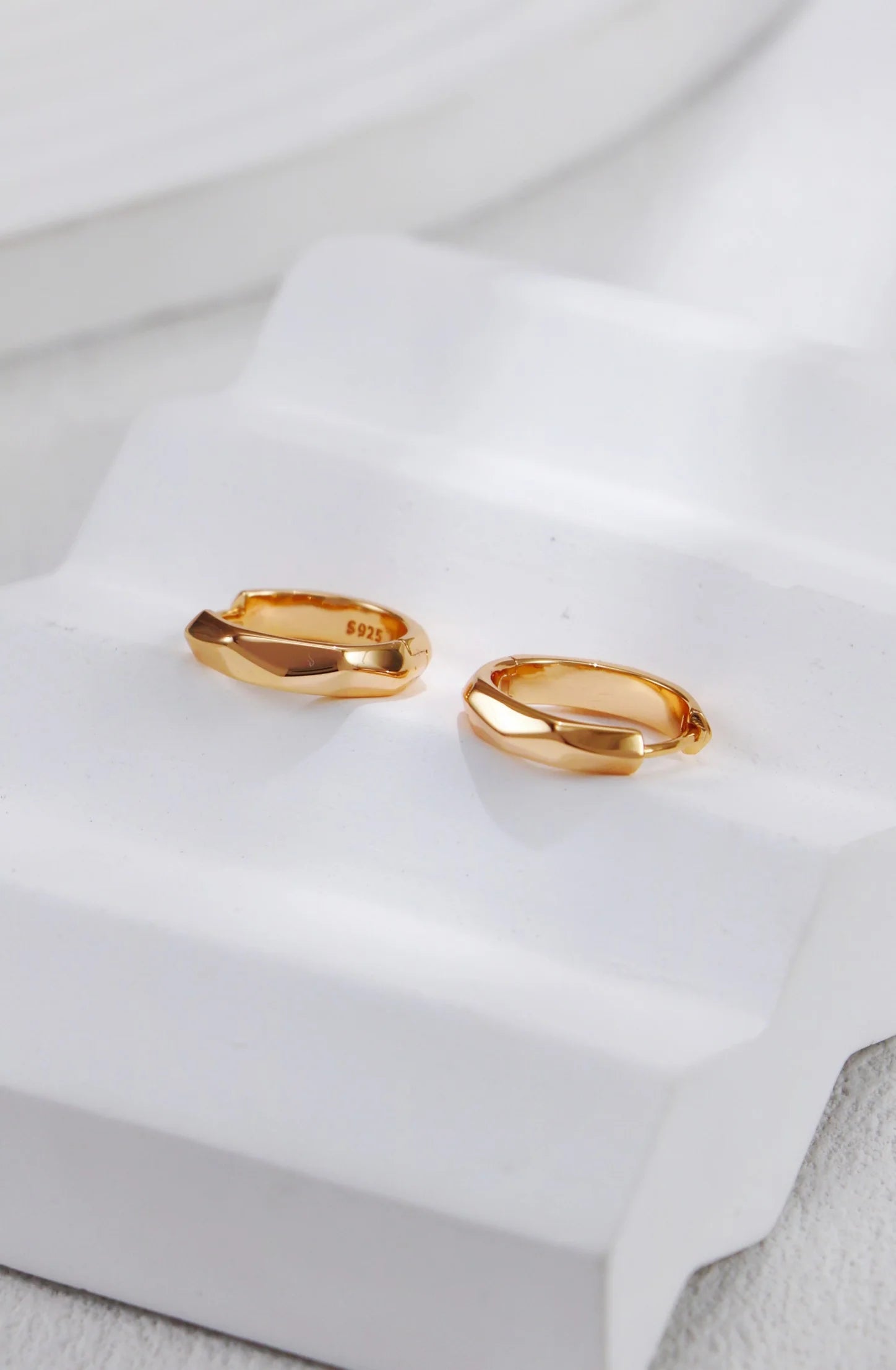 Minimalist Style Circle Earrings